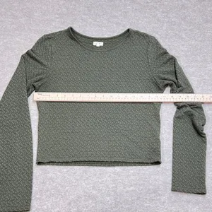 Aerie Womens Olive Green Textured Long Sleeve Crop Top Size Medium Crew Neck EUC thumbnail 6