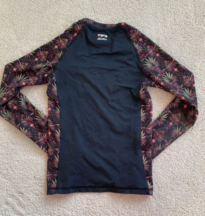 Billabong Rash Guard and Swimsuit Bottoms thumbnail 5