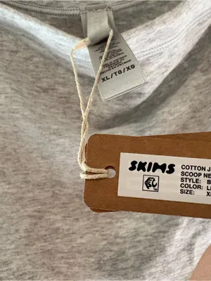 Skims cotton everyday jersey scoop neck bodysuit heather grey influencer xl thumbnail 4