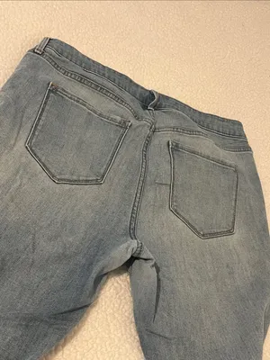 Old Navy Kicker Bootcut Light Blue Denim Jeans thumbnail 6