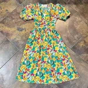 NWT Pink Martini Multicolor Floral V-neck Puff Sleeved Midi Dress thumbnail 4