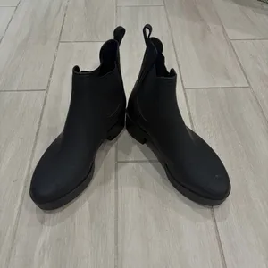 Jeffrey Campbell Cloudy Waterproof Platform Chelsea Rain Boots - Size 7 thumbnail 2