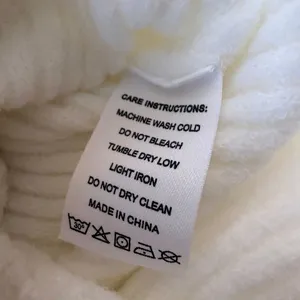 UNBRANDED Super Soft 1/4 Zip Sweater Size Medium White thumbnail 4