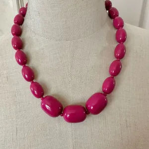 Chunky pink beaded necklace Pink thumbnail 1