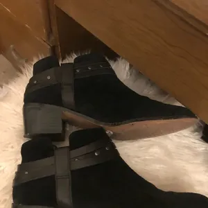 Clarks Black Suede Studded Leather Heel Booties Boho Western ankle boots thumbnail 7