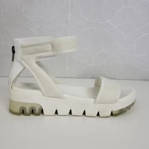 MIA Women's Ellyson Sandals 6.5 White Leather Casual Ankle Strap Flat Back Zip thumbnail 3