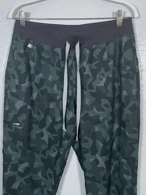 Figs Women M Black Gray Camo Technical Jogger Scrub Pants Cargo Lined Pockets thumbnail 3