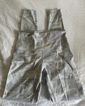Lululemon Leggings thumbnail 1