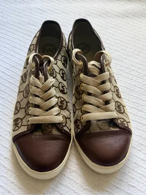 MK Logo Low-Top Sneakers Size 8.5 thumbnail 3