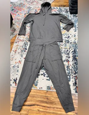 Boohoo Sweat Suit thumbnail 1