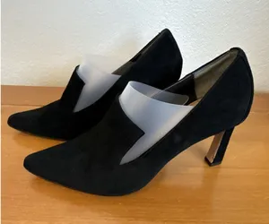 Donald Pliner Louisa Black Suede Pumps Women's‎ Shoes Size 6.5 thumbnail 1