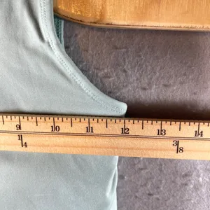 977 | Lululemon Align Nulu Light Support Cropped Tank Top Green Womens‎ 4 thumbnail 3