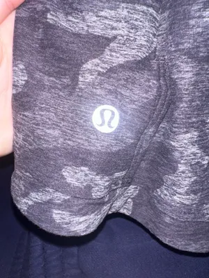 Lululemon Long Sleeve Top thumbnail 5