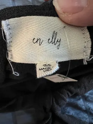 En‎ Elly Anthropologie NWT Black Halter Ruched Crop Top thumbnail 6