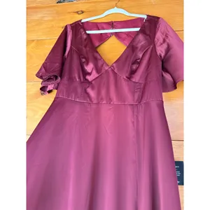 NWT Lulus Elegant Confidence Red Satin Flutter Sleeve Cutout Maxi Dress Size XL thumbnail 4