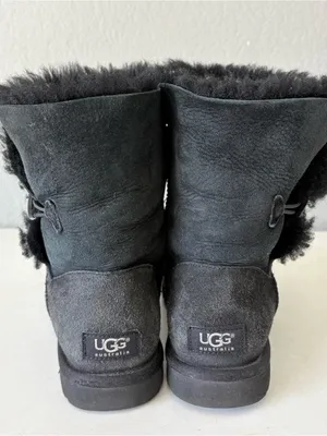 Ugg Women’s Classic Bailey Button Boots Black Suede Leather Size 8 thumbnail 3