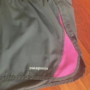 Patagonia Gray Pink Running Shorts Athletic Sporty Athleisure Loungewear Preppy thumbnail 2