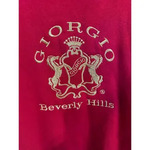 Giorgio Beverly Hills‎ Red Sweatshirt Women's Vintage Gold Crest Pullover thumbnail 5