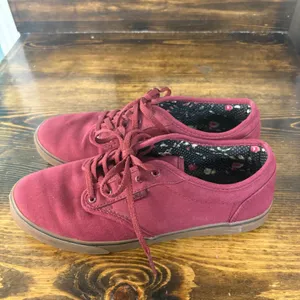 Vans Burgundy Sneakers‎ Size 8 thumbnail 2