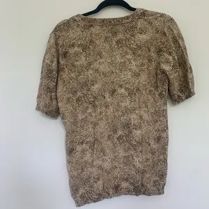 Madison short sleeve blouse Size L thumbnail 4