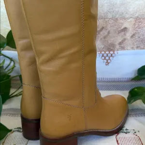 NEW Frye Women’s Camryn Leather Tall Pull-On Banana Knee-High Heel Boots Size 10 thumbnail 13