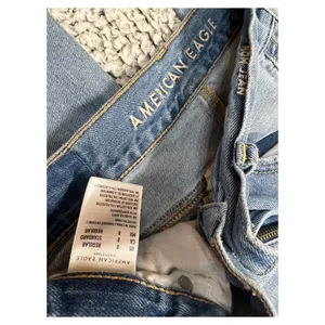 American Eagle Mom Jeans thumbnail 5