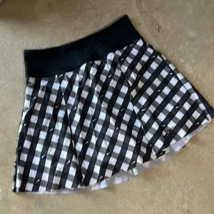 Nike Women's 15" Dri-FIT Advantage Golf/tennis/pickel ball Skort B22‎ thumbnail 5