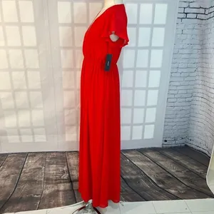 Lulu’s nwt Lost in the Moment Red Maxi Dress size small thumbnail 10