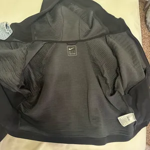 Nike Women’s cropped zip up hoodie sz md thumbnail 4