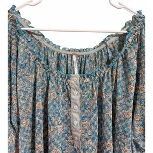 Free People Astra Peasant Top Blue Daisy Floral‎ Print Women's Size Medium thumbnail 3