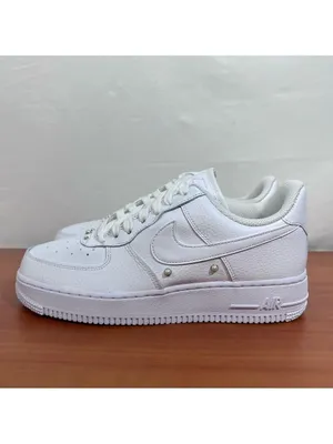 Nike NEW Women's Air Force 1 ‘07 SE Triple White Pearl Shoe Size 8.5 #B1236A thumbnail 6