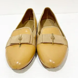 Tory Burch Size 9M Nude Patent Leather Trudy Bow Gold Reva Smoking Flat Loafers thumbnail 2