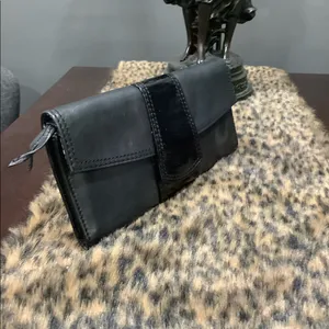FOSSIL VINTAGE‎ LEATHER CLUTCH thumbnail 2