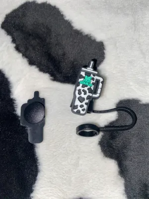 Straw Topper & Croc Charm thumbnail 3