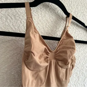 SKIMS Women’s Mid Thigh Bodysuit Shapewear‎ Gusset Size Small thumbnail 7