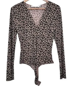 ASTR Lulus plunge Deep V leopard animal print bodysuit Sheer Textured Women's‎ M thumbnail 1