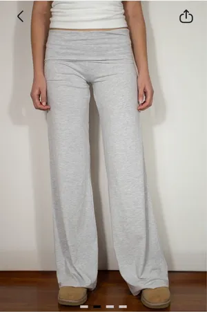 Subdued Blonde grey fold over pants NWT Gray Size 2 thumbnail 1