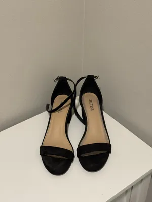 JustFab Black Chunky Heels thumbnail 2