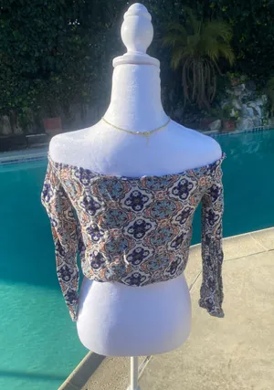 Off The Shoulder Top thumbnail 2