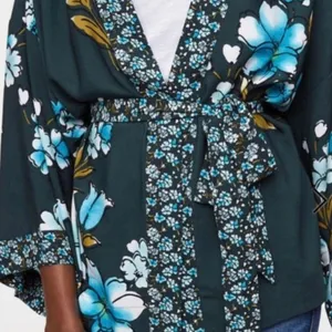 Loft mixed floral kimono wrap *no sash belt* thumbnail 3