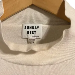 Aritzia Sunday Best Ellie Open Back Mock Neck Sweater Size M thumbnail 8