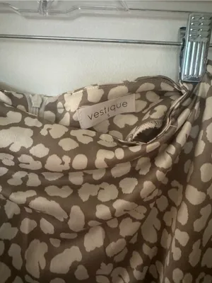Vestique Gray and Cream Leopard Print A-Line Silk Skirt Size Small thumbnail 4