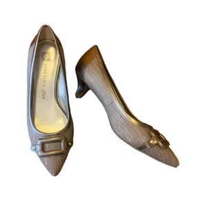 Women's Anne Klein iFlex Kitten Heels Size 8.5 Tan Brown Pumps thumbnail 1