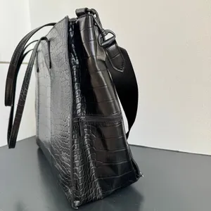 BEIS Large Work Tote Black Crocodile 14.5” x 11” Vegan Leather Zip Closure thumbnail 8