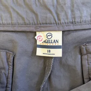 Magellan Chino Shorts gray Outdoors Walking Hiking Casual Women's‎ 18 5" inseam thumbnail 8