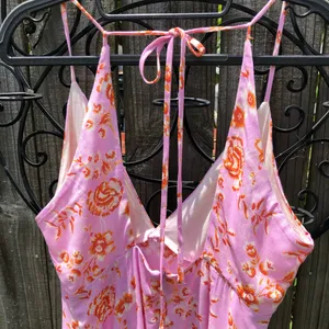 NEW Pink Floral Open Back Midi Dress S thumbnail 6