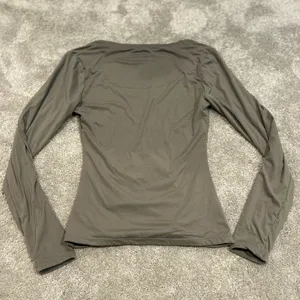 Pumiey Chic Gray Long Sleeve Women's Top Size Small Like New thumbnail 4