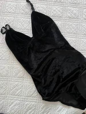 PacSun Velvet Bodysuit thumbnail 1