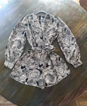 Express Women’s Romper Black Floral thumbnail 2
