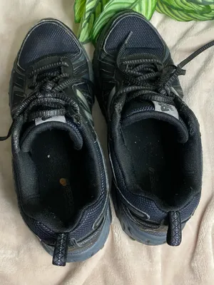 New Balance 410v5 Mens Sneakers Shoes Size 9.5 (used) thumbnail 5